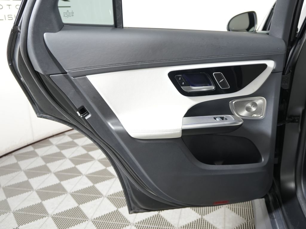 Certified 2024 Mercedes-Benz GLC 300 4MATIC image 25