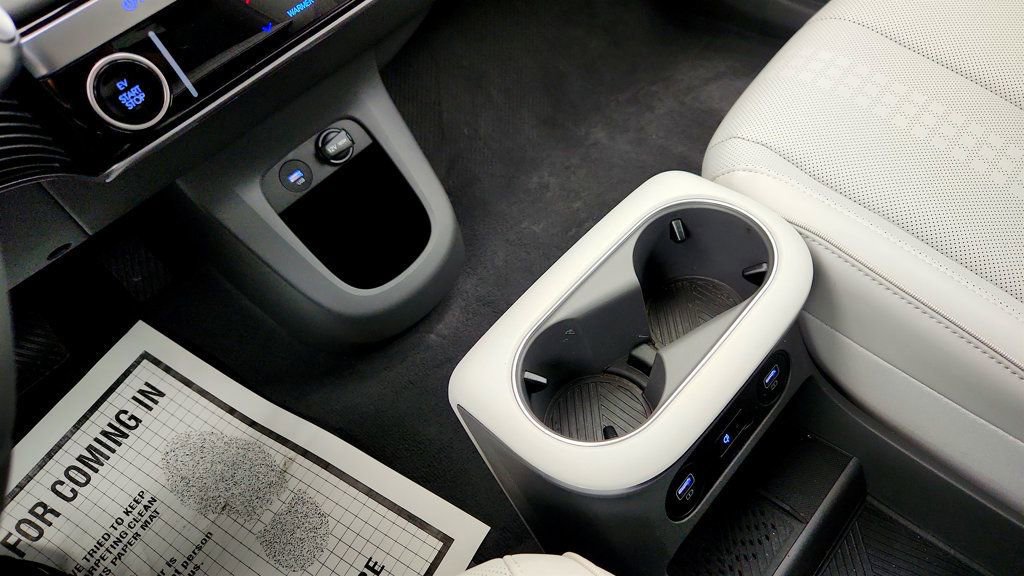 Used 2023 Hyundai Ioniq 5 SEL w/ Cargo Package image 16