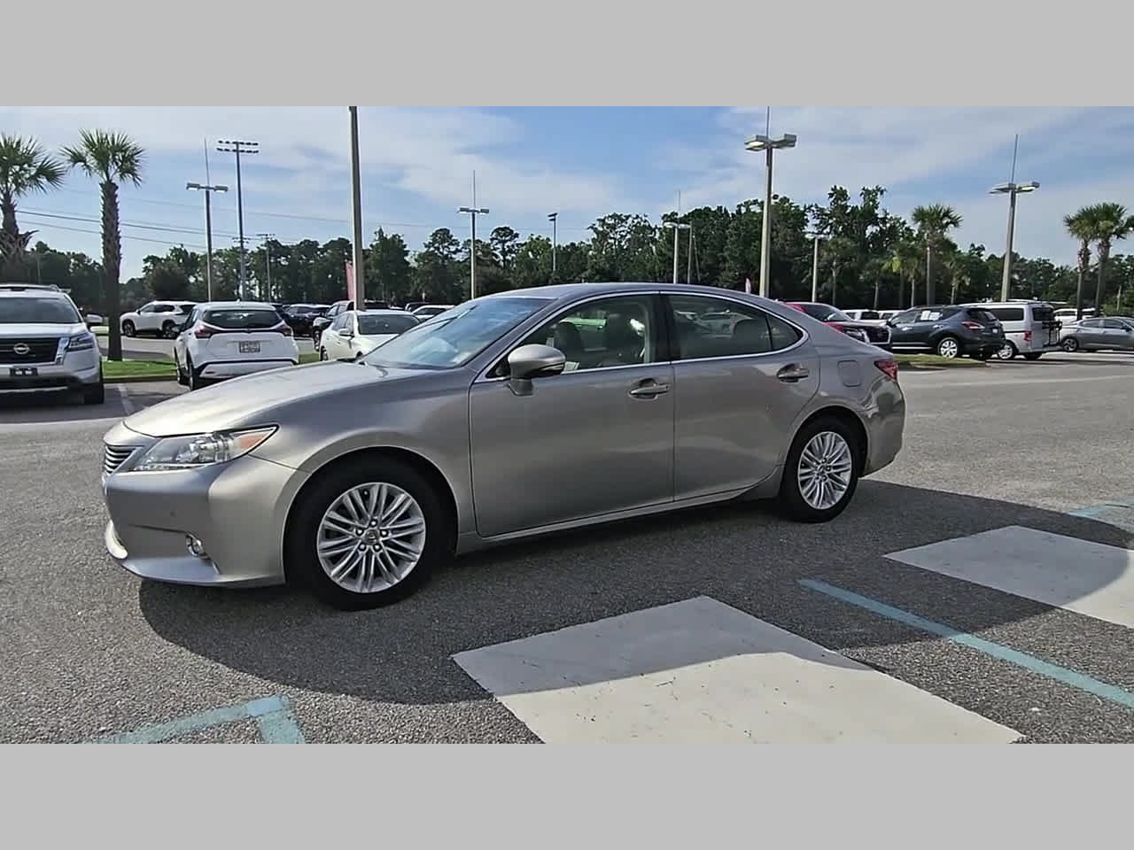 Used 2015 Lexus ES 350 w/ Luxury Package FWD image 25