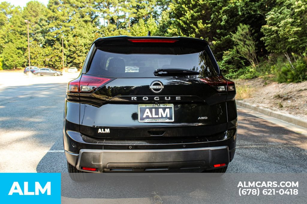 Used 2024 Nissan Rogue S AWD/4WD image 9