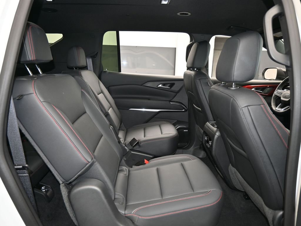 Used 2024 Chevrolet Traverse Z71 w/ Enhanced Driving Package image 51