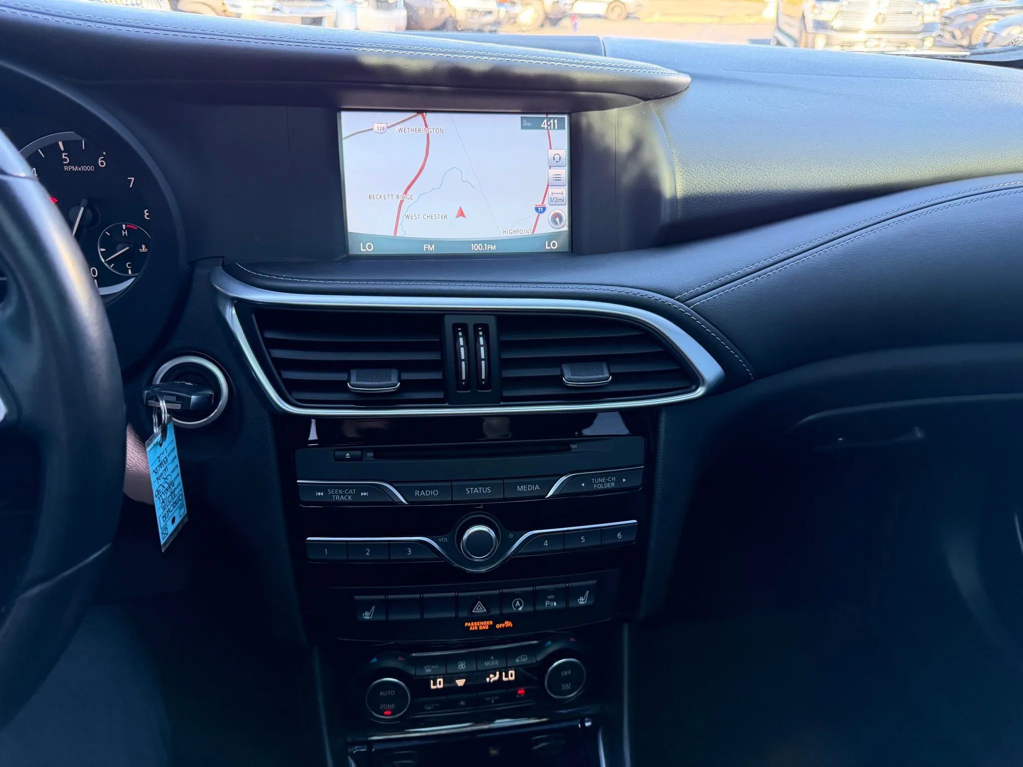 Used 2018 INFINITI QX30 Premium w/ Navigation Package image 15