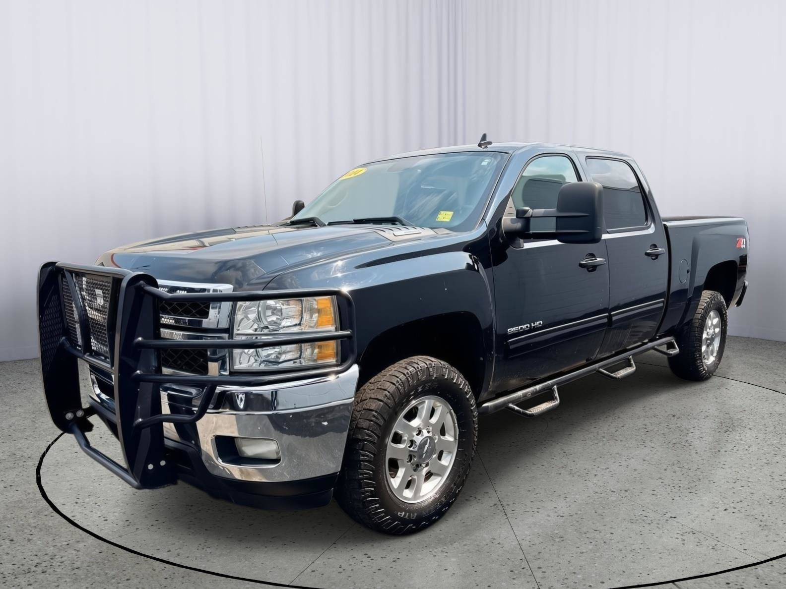Used 2014 Chevrolet Silverado 2500 LTZ w/ LTZ Plus Package AWD/4WD image 12
