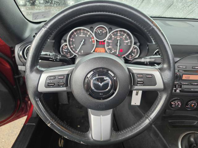 Used 2008 MAZDA MX-5 Miata Touring RWD image 16