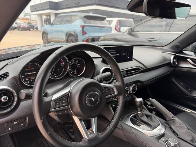 Used 2024 MAZDA MX-5 Miata RF Grand Touring w/ Weather Package RWD image 9