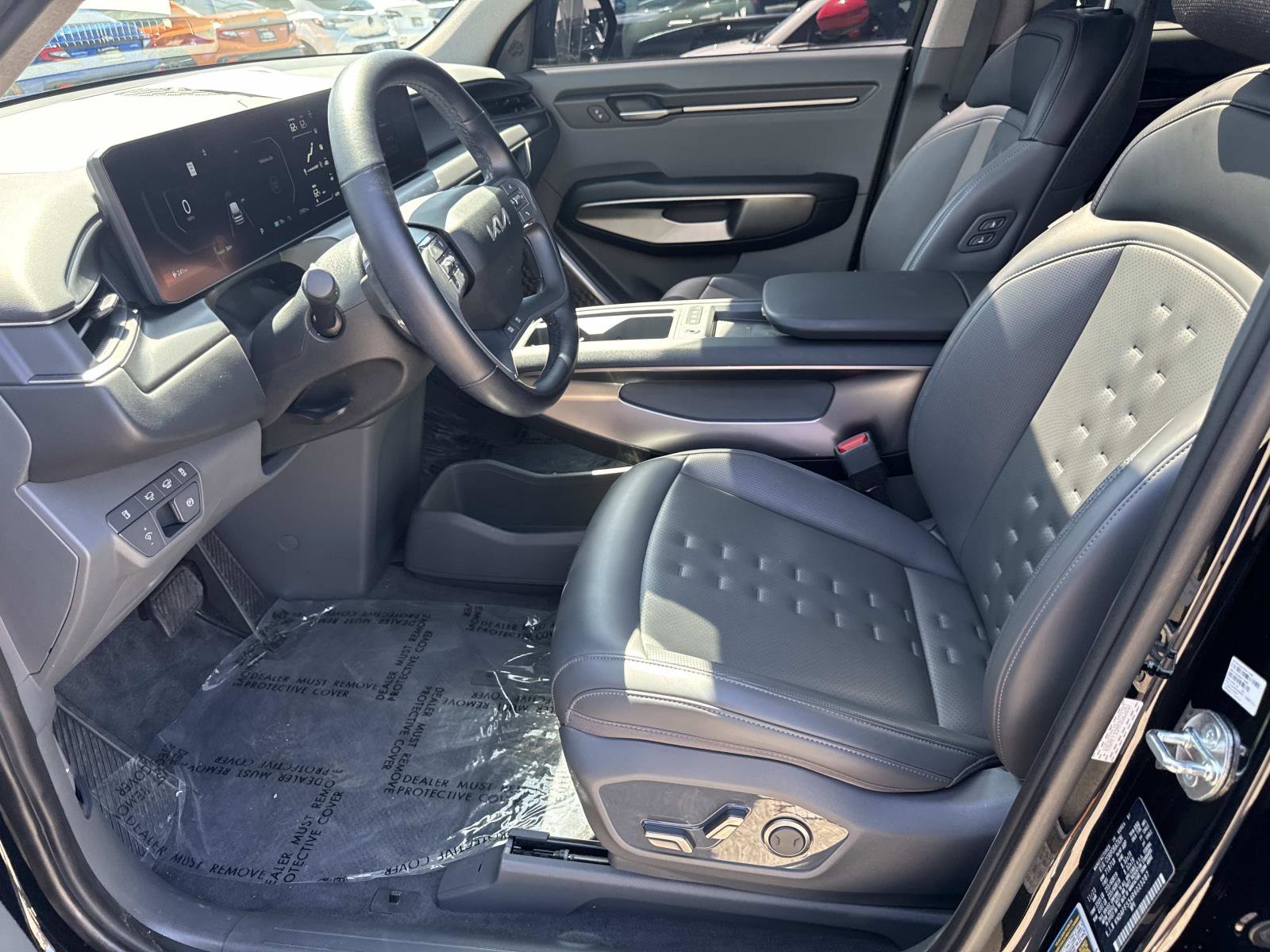 Used 2024 Kia EV9 Wind image 17