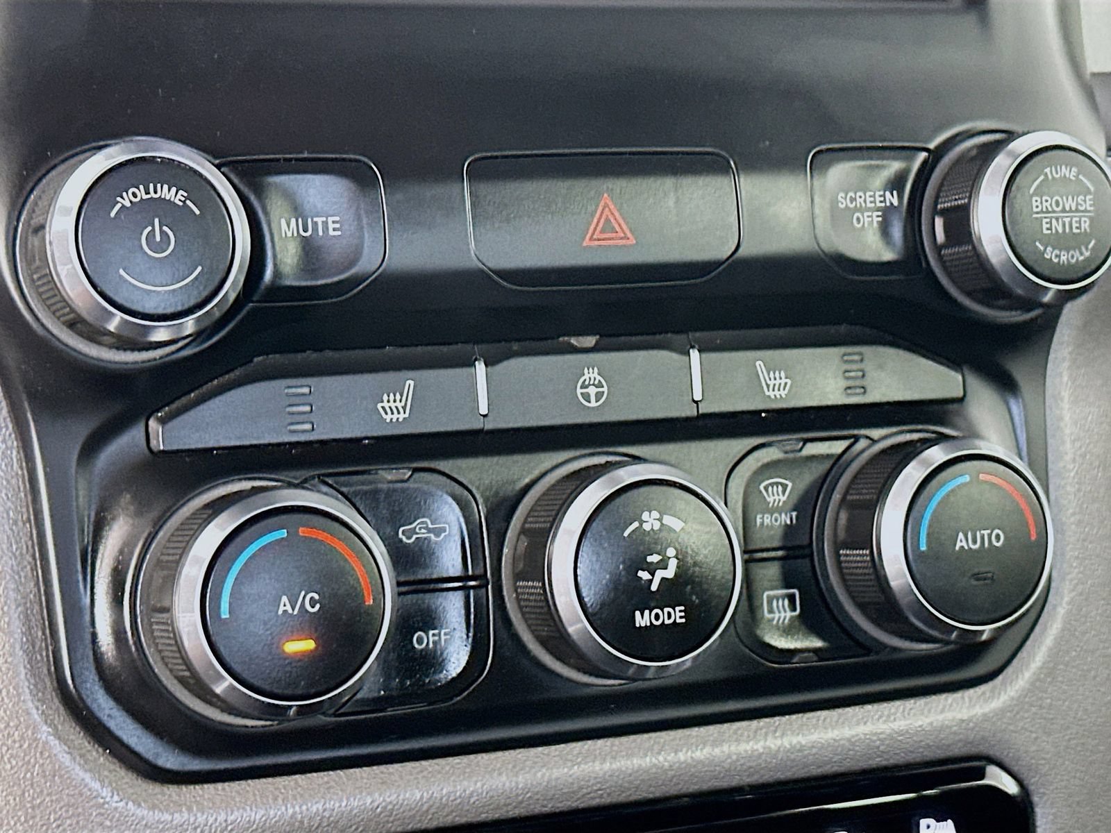 Used 2021 RAM 1500 Big Horn AWD/4WD image 18