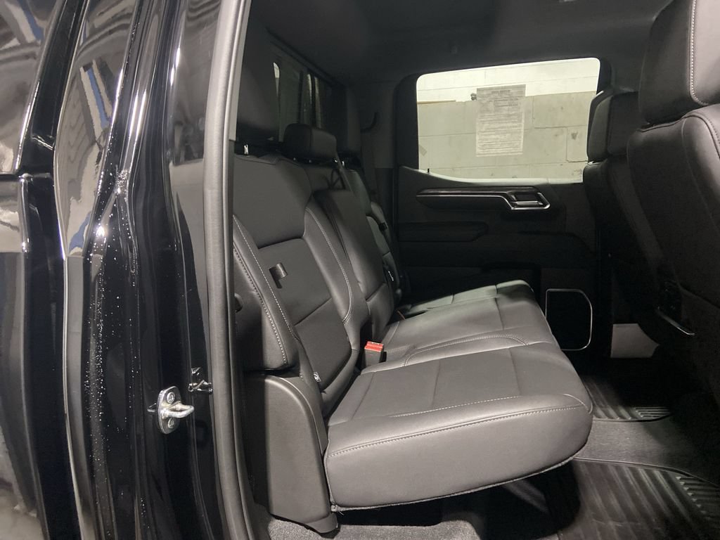 Certified 2024 Chevrolet Silverado 1500 LTZ w/ LTZ Premium Package AWD/4WD image 28