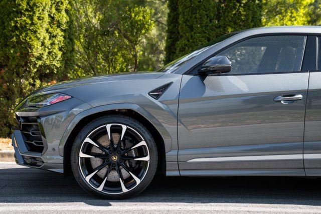 Used 2019 Lamborghini Urus image 10