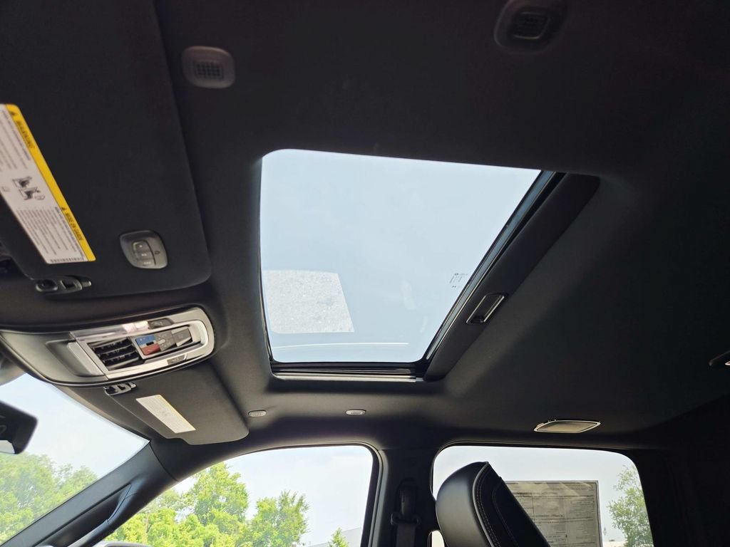 New 2026 RAM 3500 Limited AWD/4WD image 17