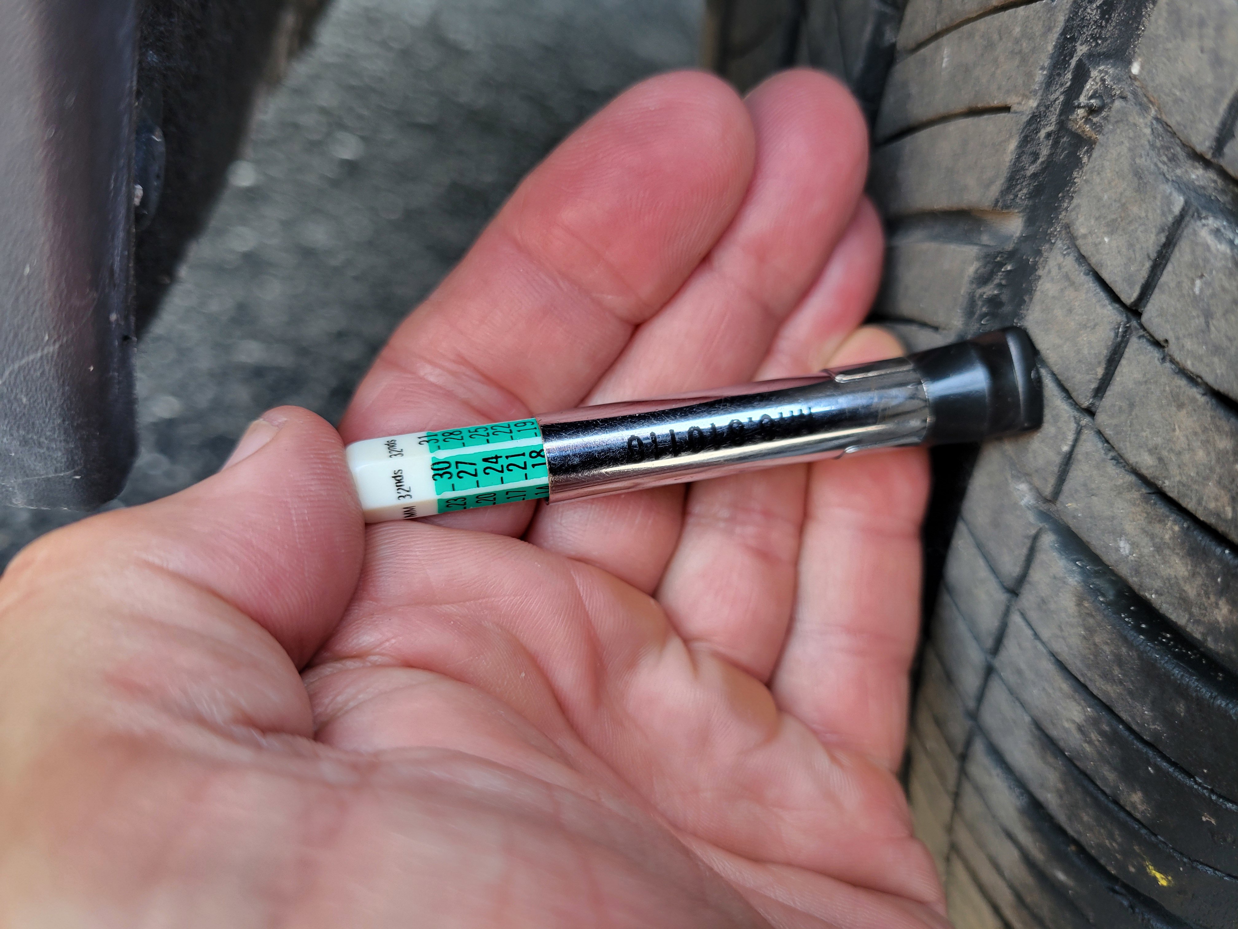 Certified 2023 Chevrolet Equinox RS w/ LPO, Cargo Package image 41