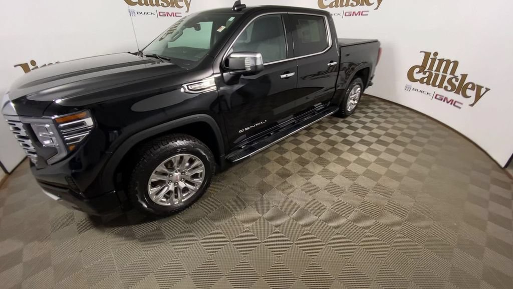 Used 2023 GMC Sierra 1500 Denali AWD/4WD image 4