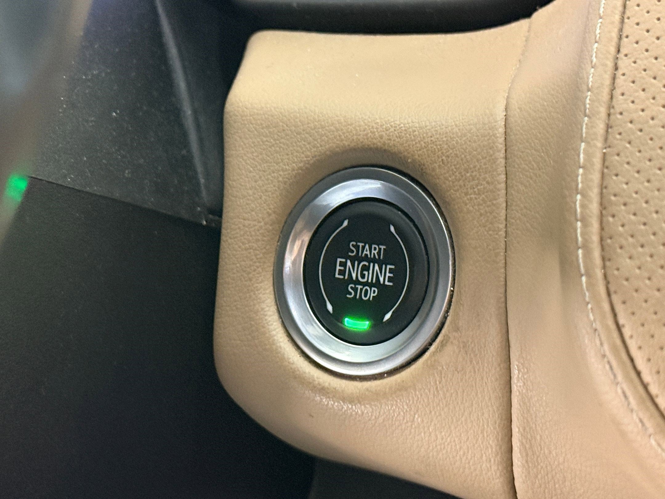 Used 2022 Chevrolet Tahoe Premier RWD image 34