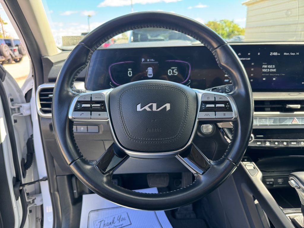 Certified 2024 Kia Telluride S w/ S Sunroof Package AWD/4WD image 15