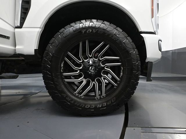 Used 2024 Ford F350 Platinum image 16