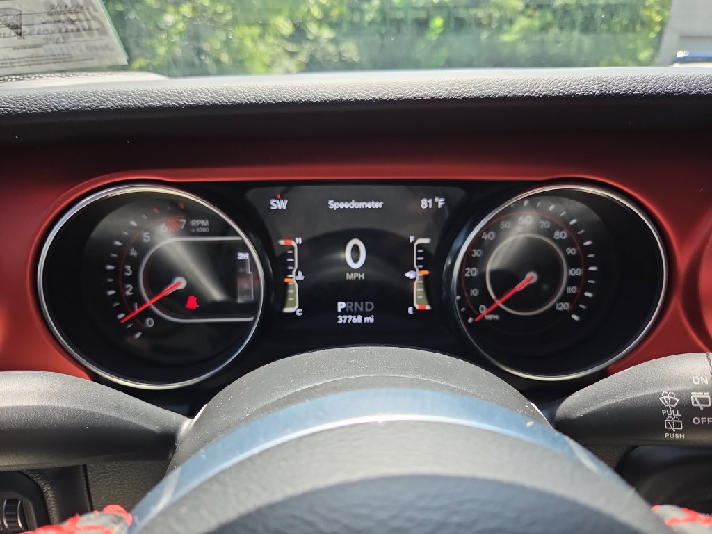 Used 2021 Jeep Wrangler Rubicon w/ Cold Weather Group AWD/4WD image 29