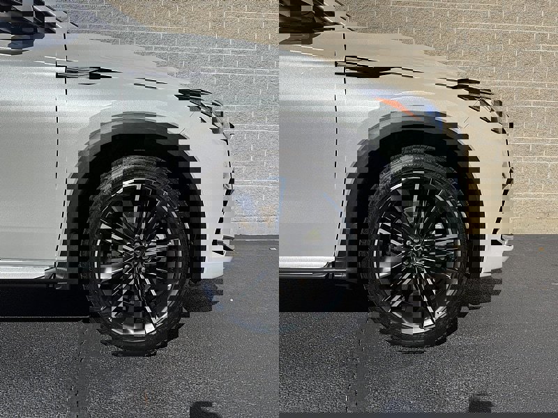 Used 2024 INFINITI QX50 Sport image 4