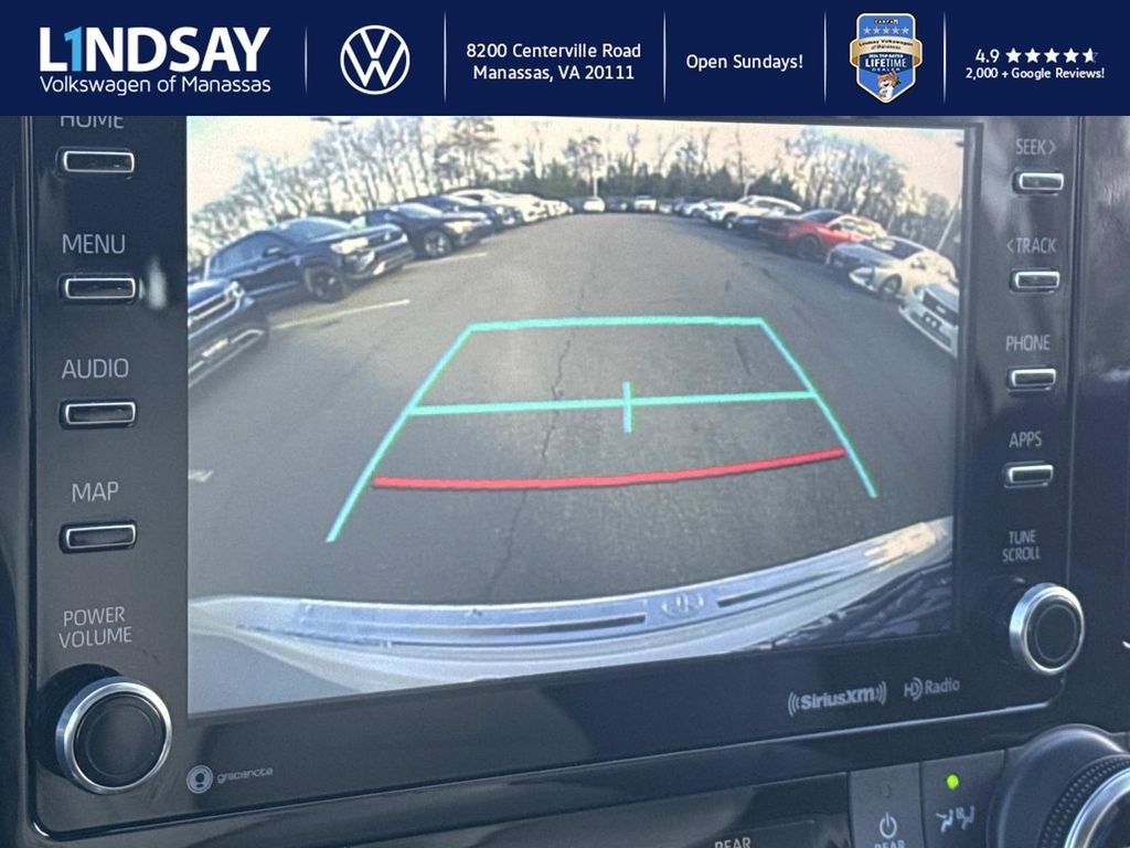 Used 2020 Toyota Highlander XLE image 14