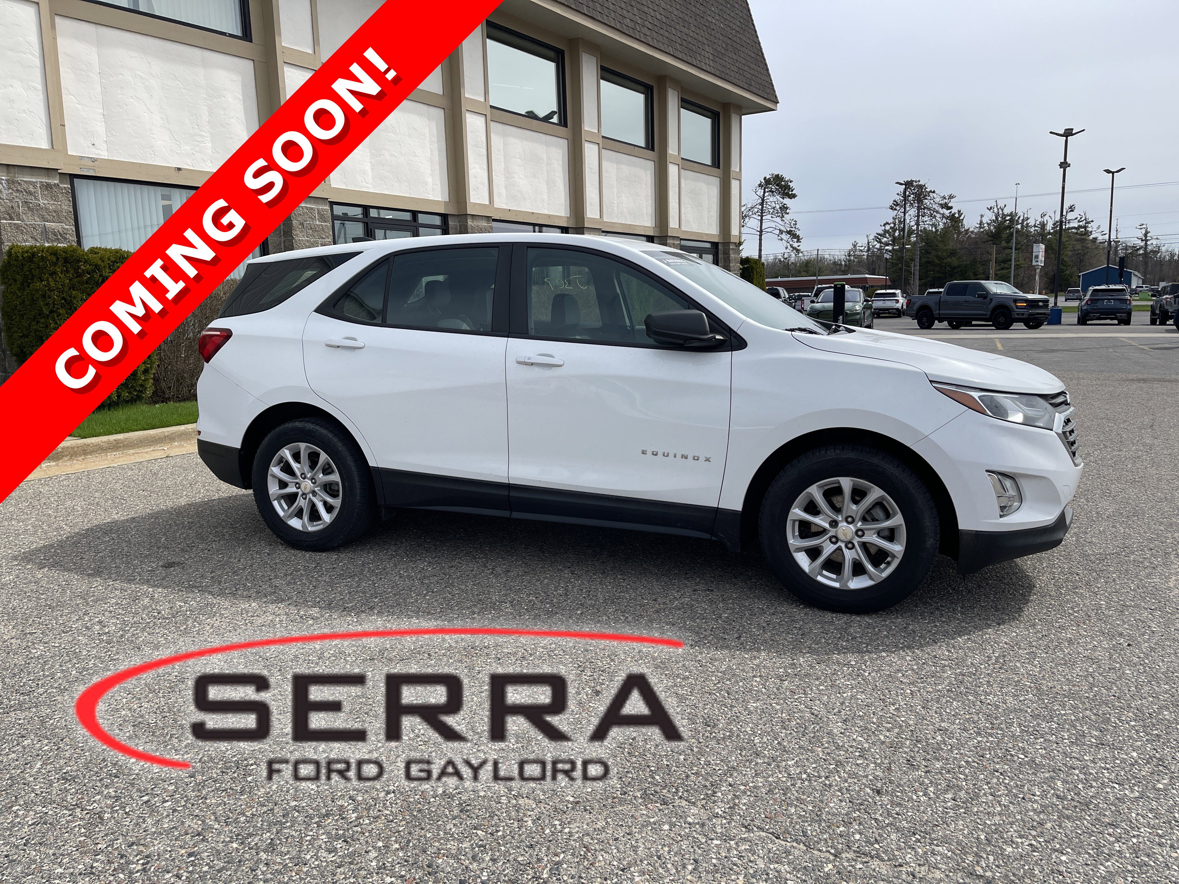 Used 2020 Chevrolet Equinox LS w/ LPO, Floor Liner Package FWD image 1