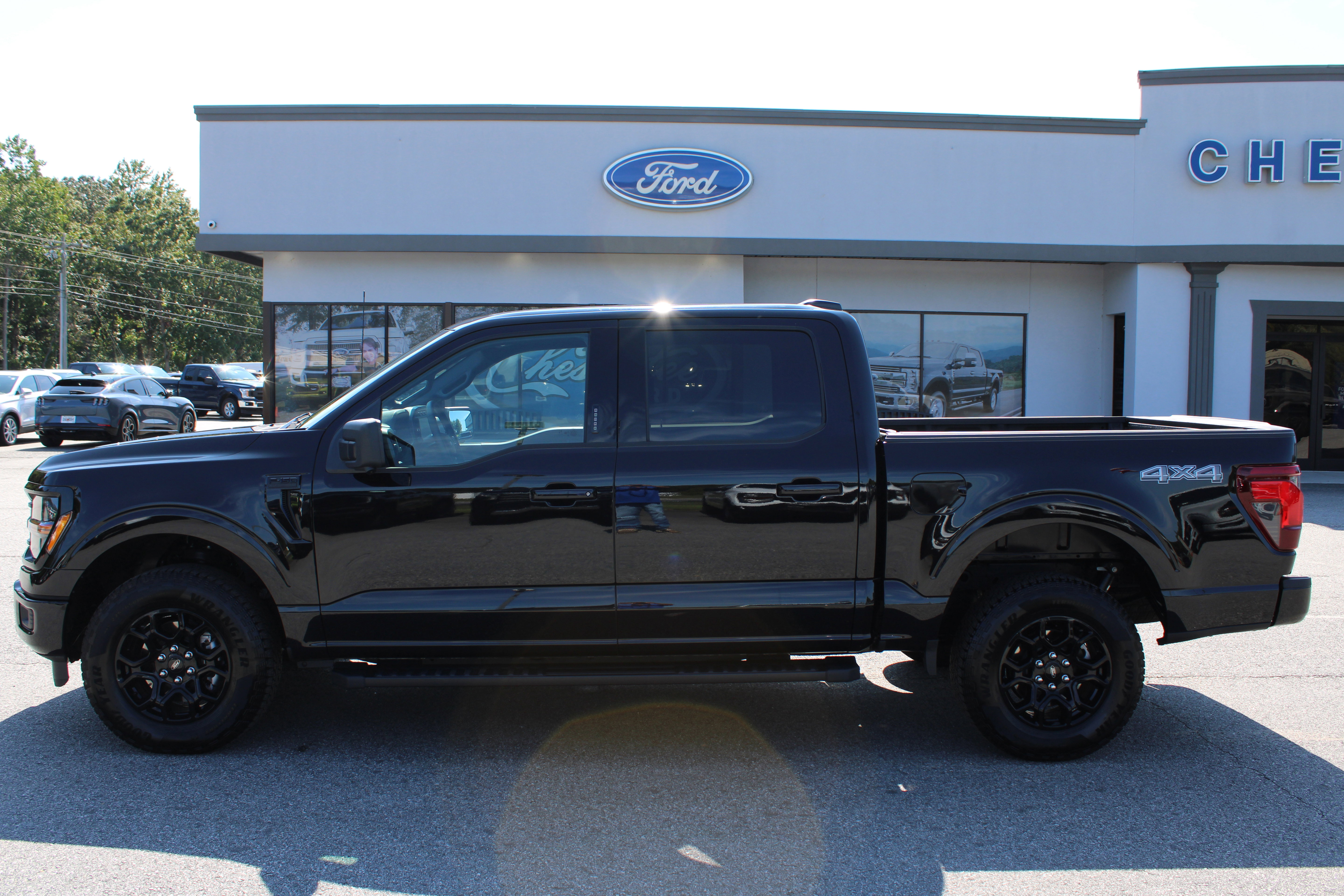 Used 2024 Ford F150 XLT w/ Tow/Haul Package image 1
