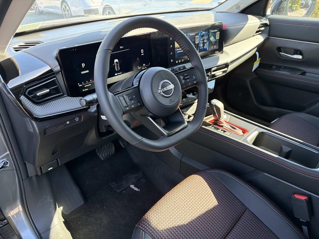 New 2026 Nissan Kicks SR FWD image 21