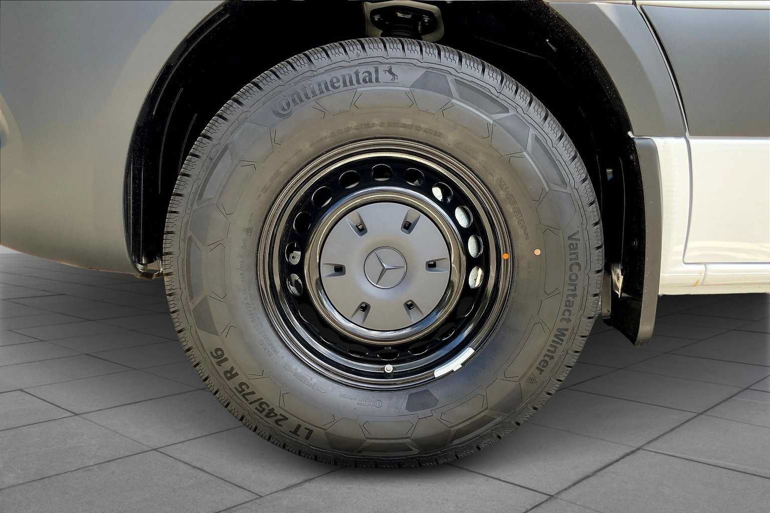 Certified 2025 Mercedes-Benz Sprinter 2500 image 15