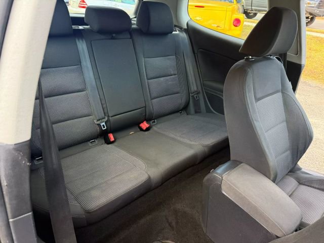 Used 2013 Volkswagen Golf 2-Door image 29