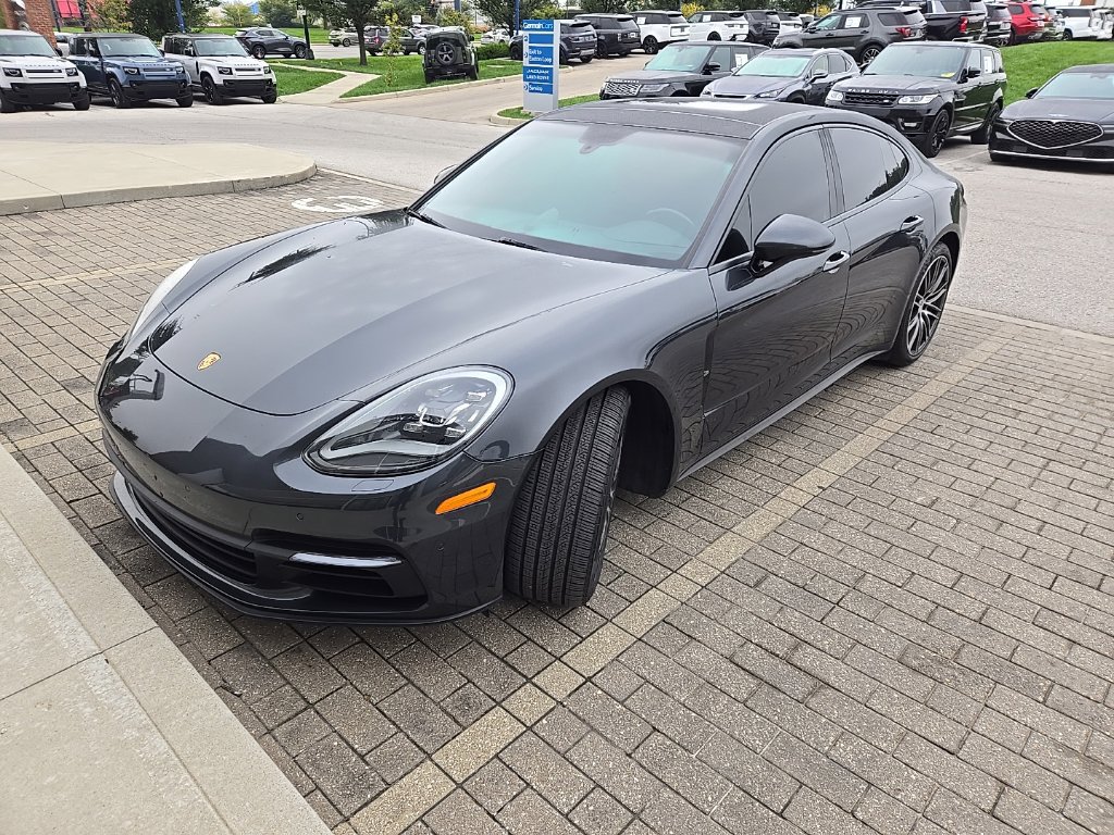 Used 2018 Porsche Panamera 4 AWD/4WD image 1