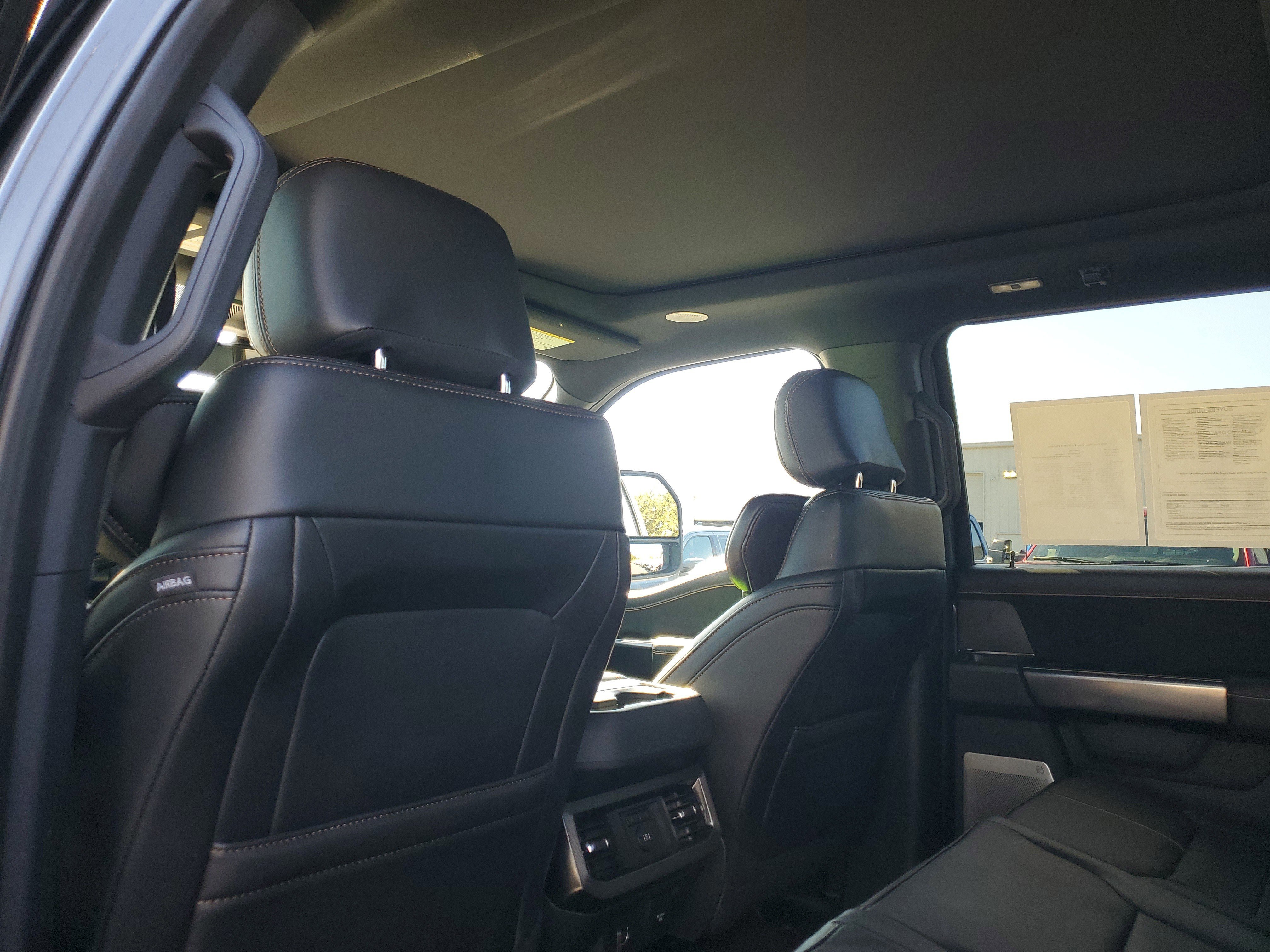 Used 2024 Ford F250 Platinum image 14