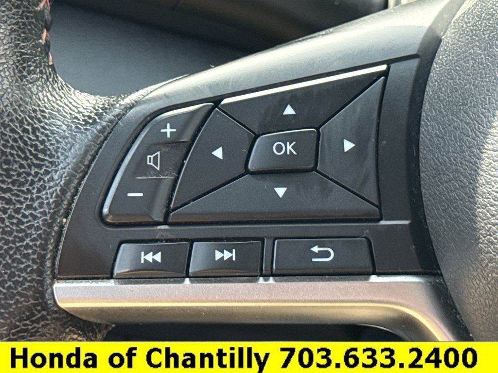 Used 2022 Nissan Kicks SR FWD image 13