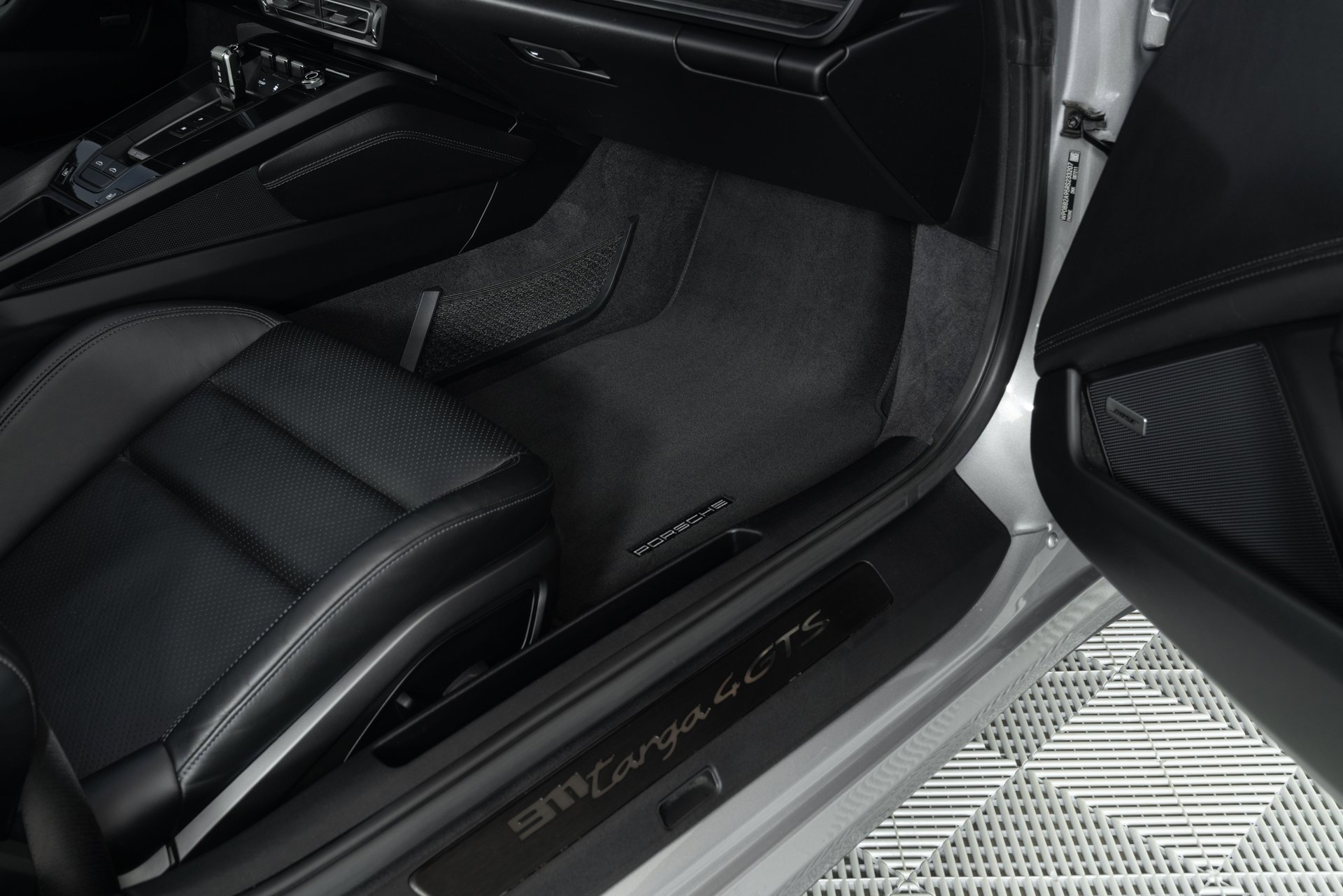 Used 2024 Porsche 911 Targa 4 GTS image 22