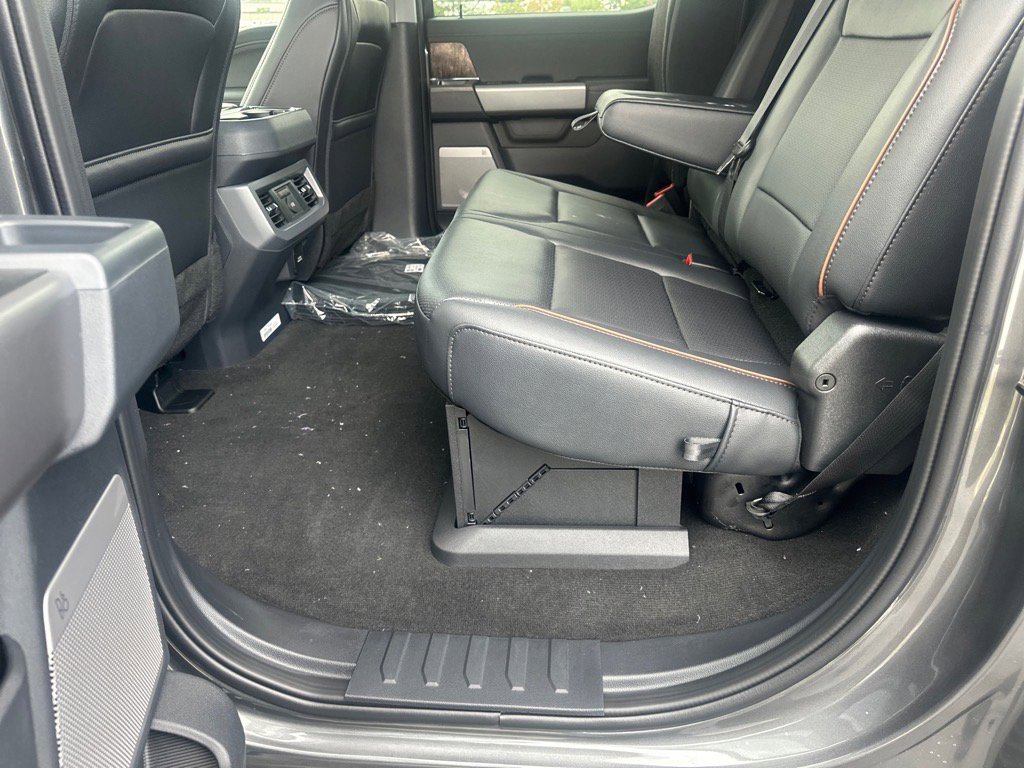New 2026 Ford F250 Lariat image 38