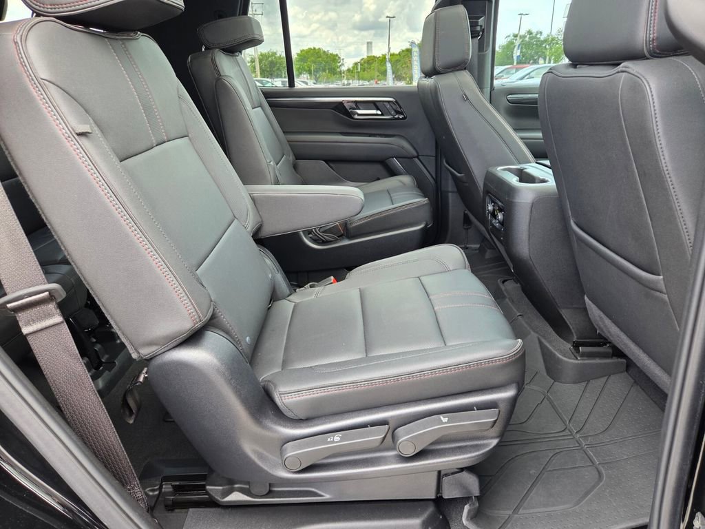 Used 2025 Chevrolet Tahoe RST w/ Comfort Package RWD image 17