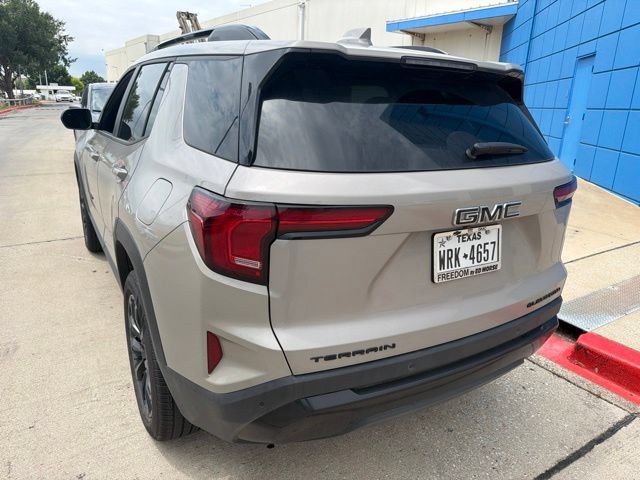Used 2026 GMC Terrain Elevation w/ Elevation Premium Package FWD image 7