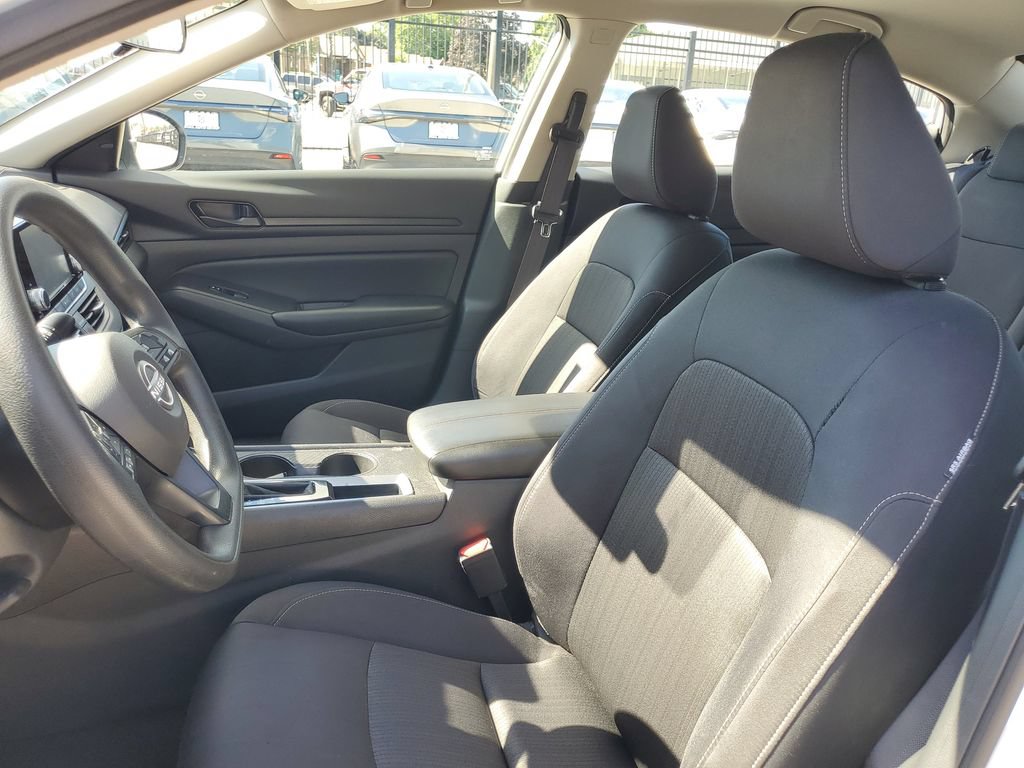 Used 2024 Nissan Altima 2.5 S FWD image 15