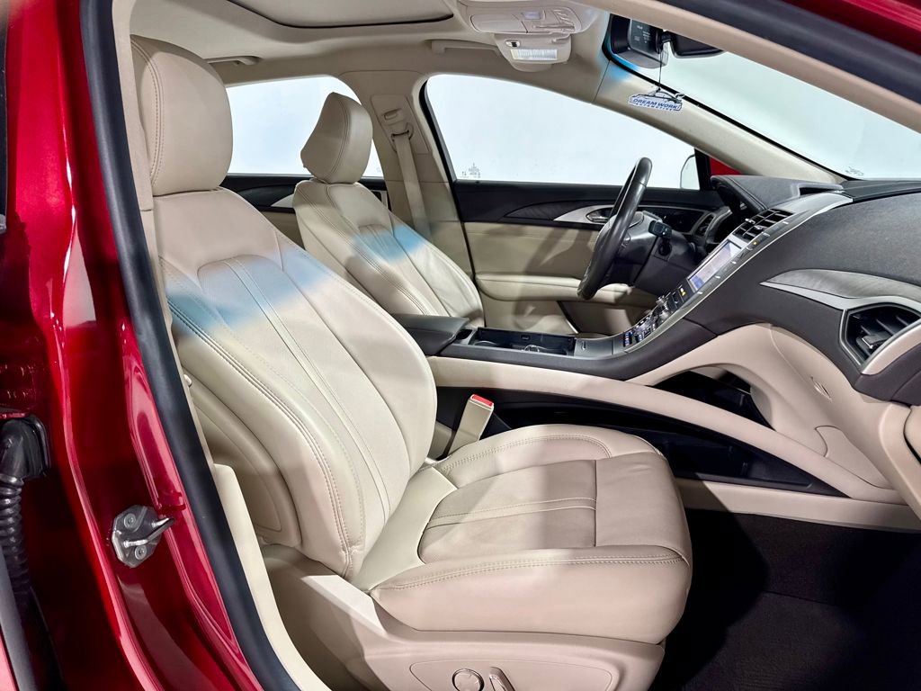 Used 2020 Lincoln MKZ Reserve w/ Elements Package image 25