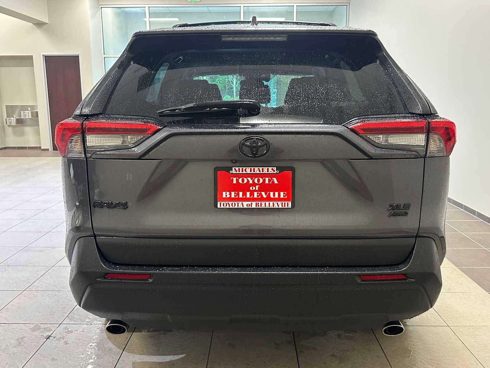 Certified 2022 Toyota RAV4 XLE Premium AWD/4WD image 5