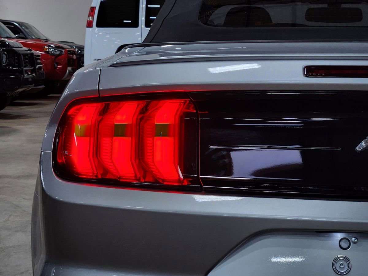 Used 2020 Ford Mustang Premium RWD image 22