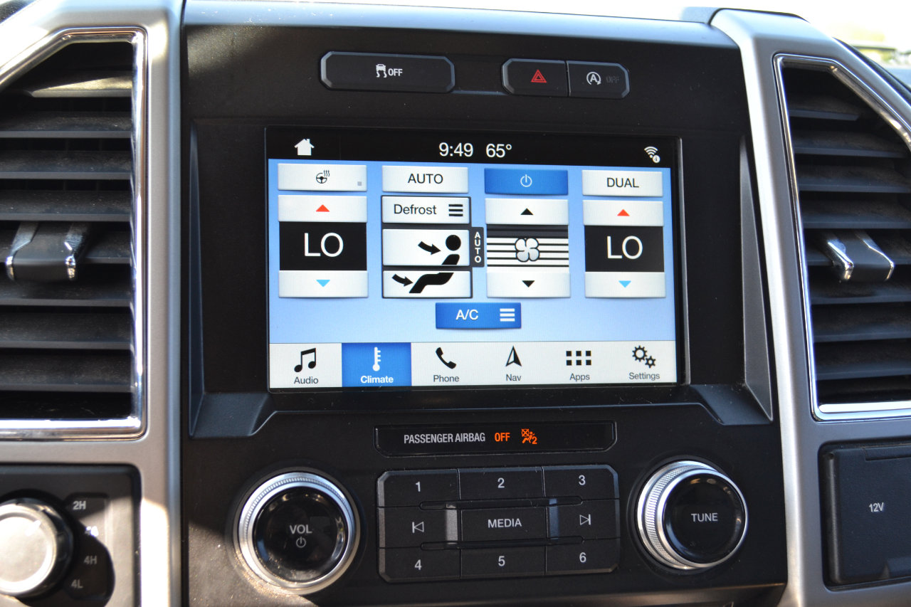 Used 2017 Ford F150 Lariat w/ Equipment Group 502A Luxury image 20