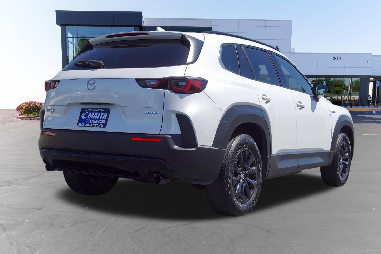 Certified 2025 MAZDA CX-50 AWD 2.5 Hybrid w/ Premium Pkg image 4