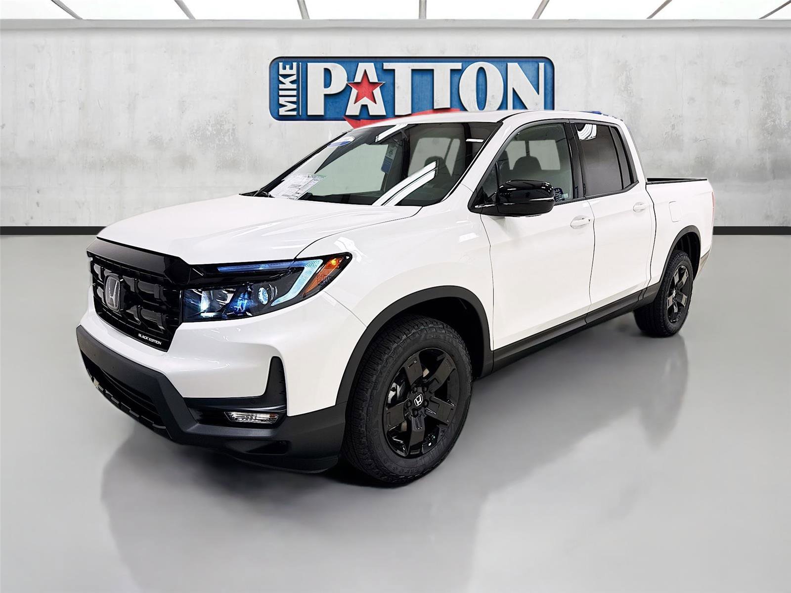 New 2026 Honda Ridgeline Black Edition image 3