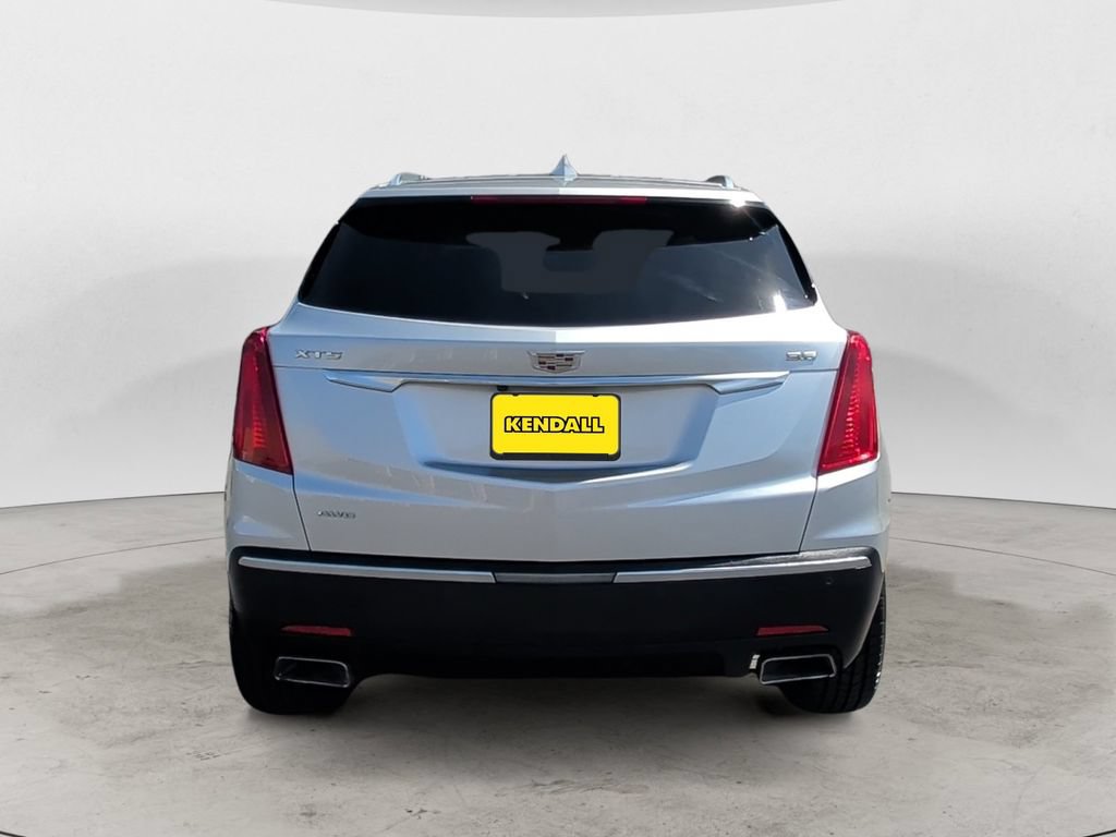 Used 2018 Cadillac XT5 Luxury w/ Driver Awareness Package AWD/4WD image 4