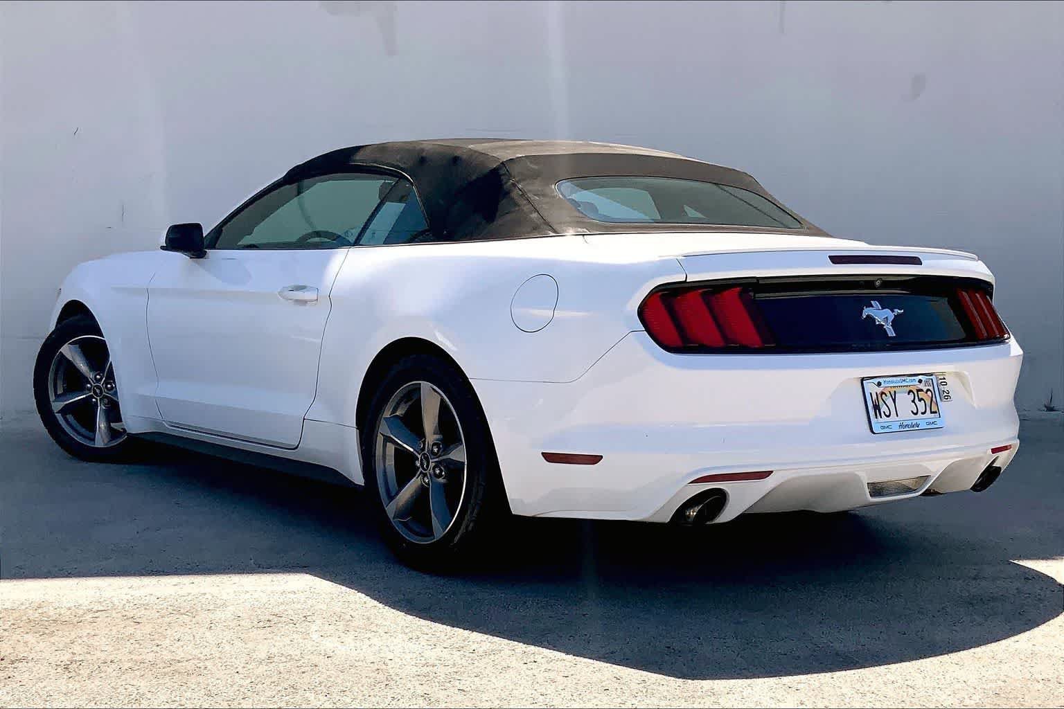 Used 2017 Ford Mustang Convertible w/ Equipment Group 051A RWD image 4