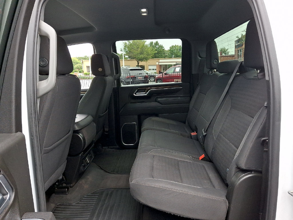 Used 2025 Chevrolet Silverado 2500 LT w/ Convenience Package AWD/4WD image 10