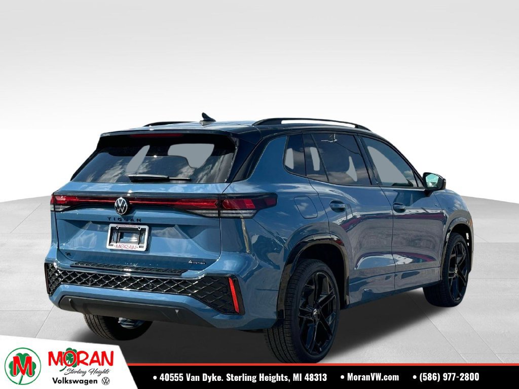 Used 2026 Volkswagen Tiguan SE R-Line AWD/4WD image 4