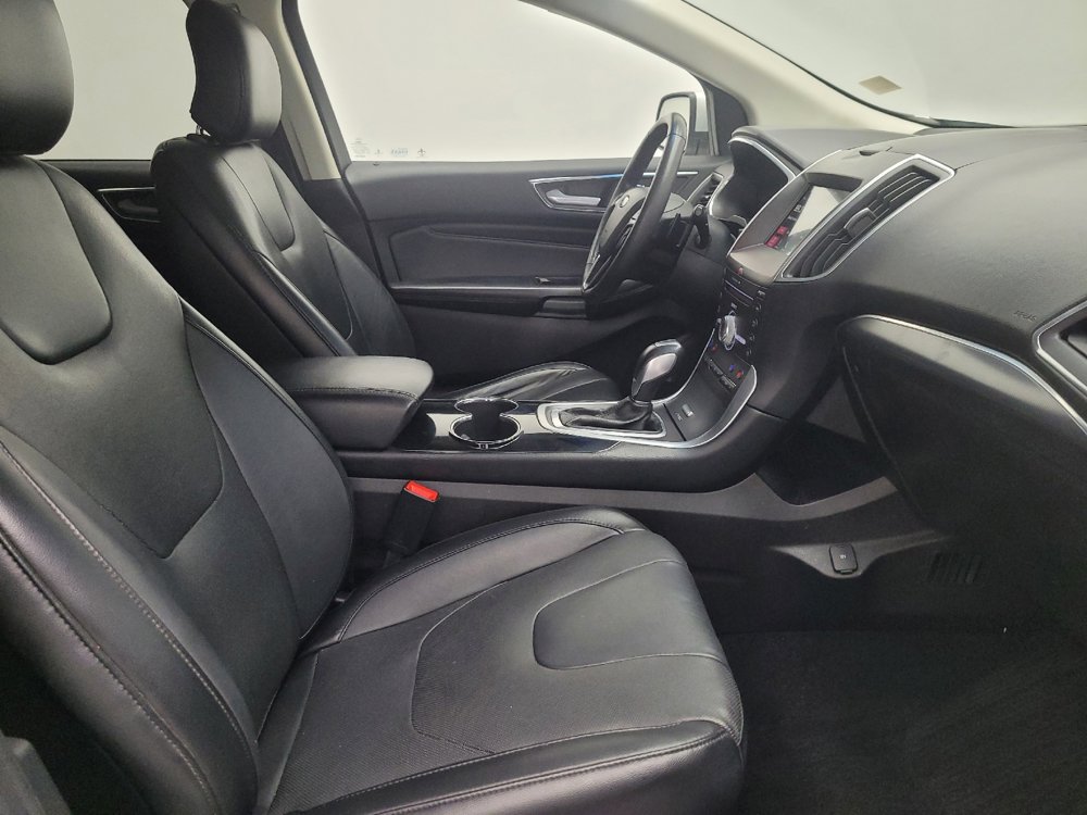 Used 2017 Ford Edge Titanium w/ Equipment Group 301A image 21