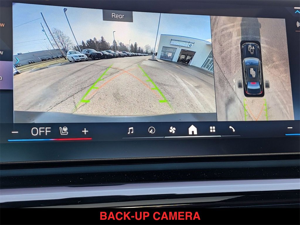 Used 2025 BMW i5 xDrive40 w/ Premium Package image 24