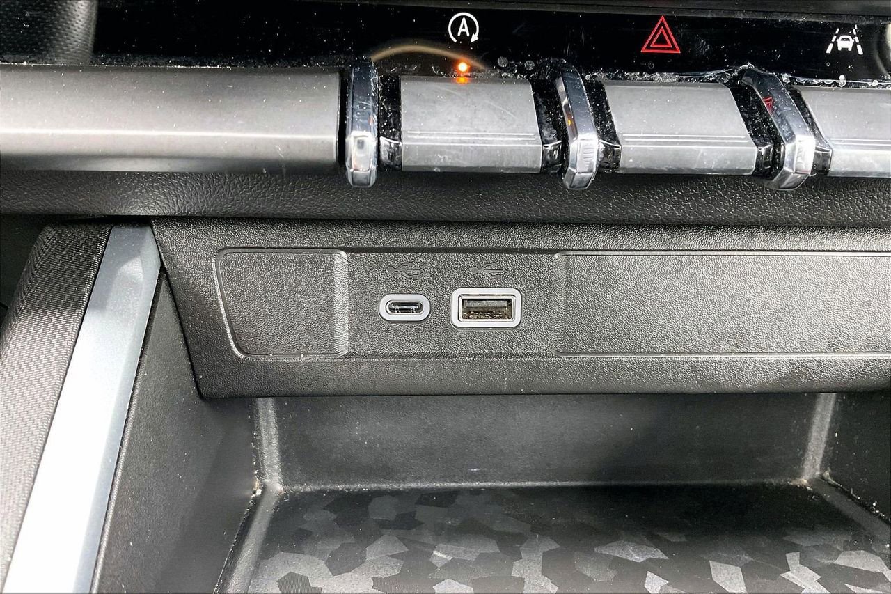 Used 2024 Chevrolet Colorado Trail Boss w/ Advanced Trailering Package image 18