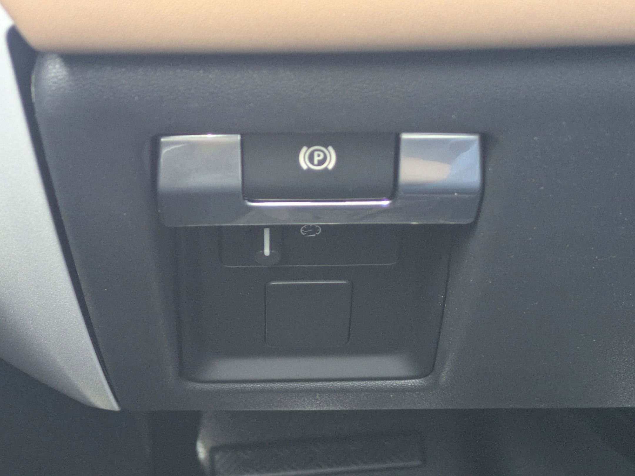 New 2026 Land Rover Defender 110 X-Dynamic SE image 19