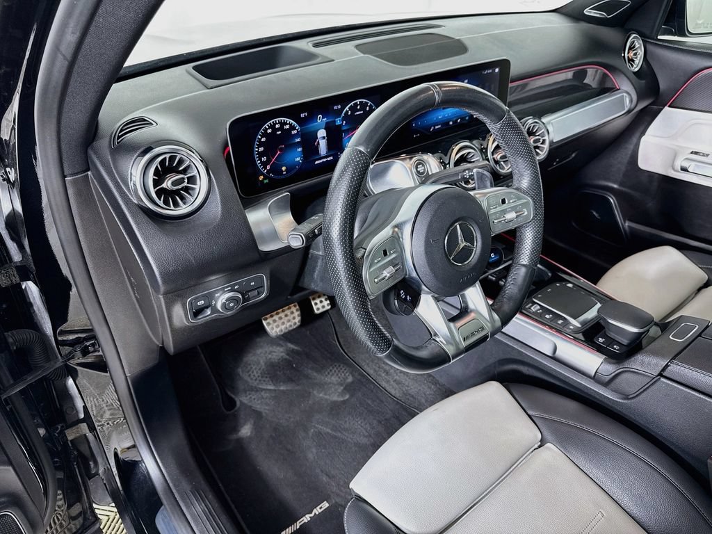 Used 2021 Mercedes-Benz GLB 35 AMG 4MATIC image 9